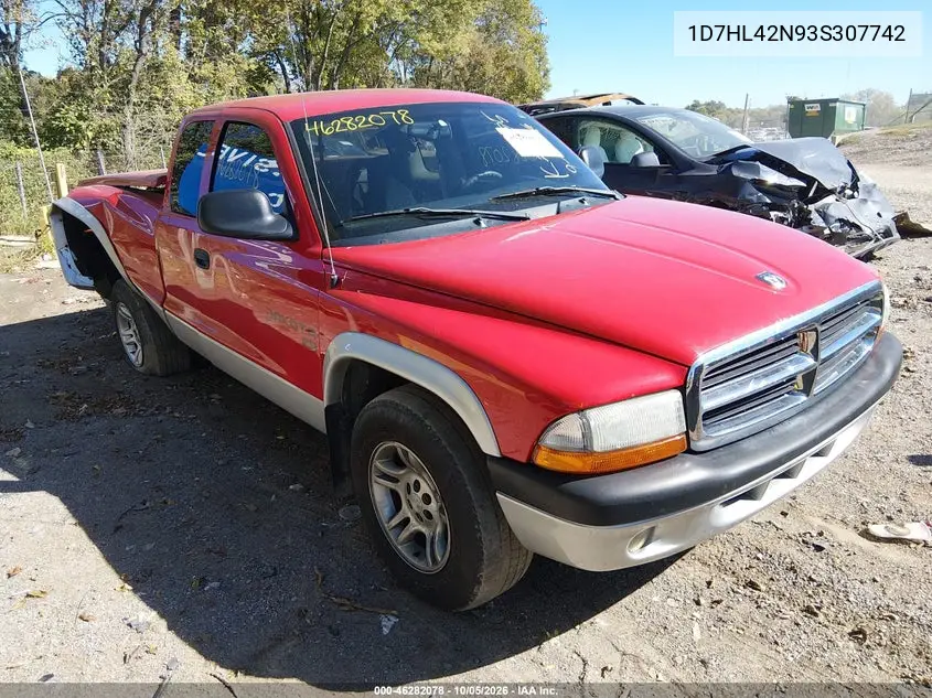 DODGE DAKOTA 2003, VIN 1D7HL42N93S307742