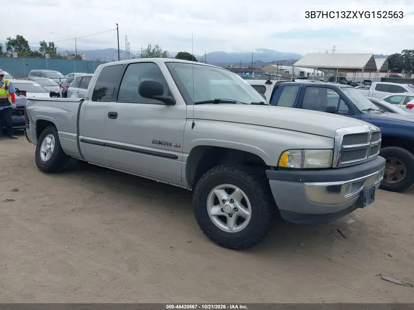 DODGE RAM 2000, VIN 3B7HC13ZXYG152563
