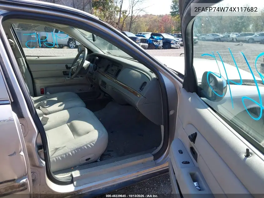 2004 FORD CROWN VICTORIA VIN 2FAFP74W74X117682 — фото 5