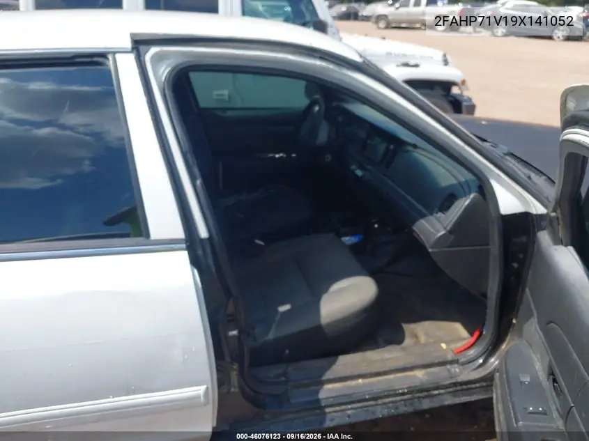 2009 FORD CROWN VICTORIA VIN 2FAHP71V19X141052 — фото 5