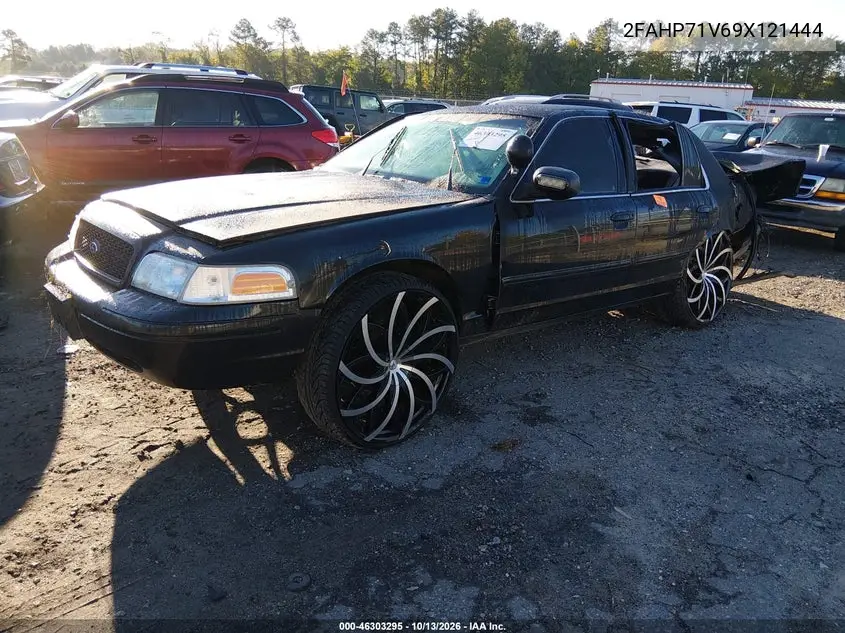 2009 FORD CROWN VICTORIA VIN 2FAHP71V69X121444 — фото 2