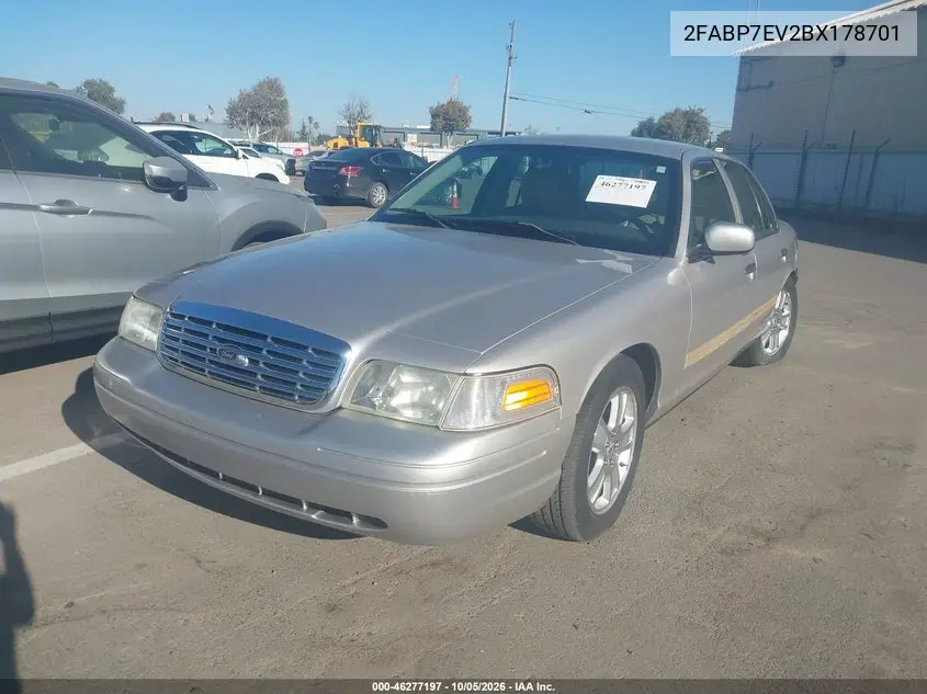 2011 FORD CROWN VICTORIA VIN 2FABP7EV2BX178701 — фото 2