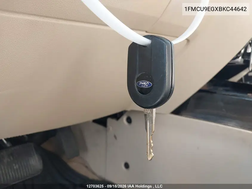 2011 FORD ESCAPE VIN 1FMCU9EGXBKC44642 — фото 10