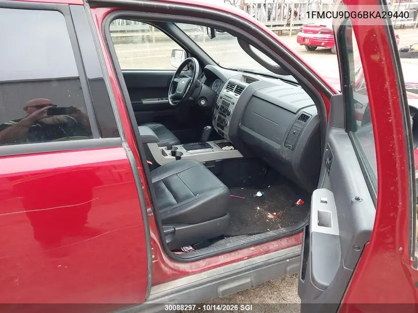 2011 FORD ESCAPE VIN 1FMCU9DG6BKA29440 — фото 5