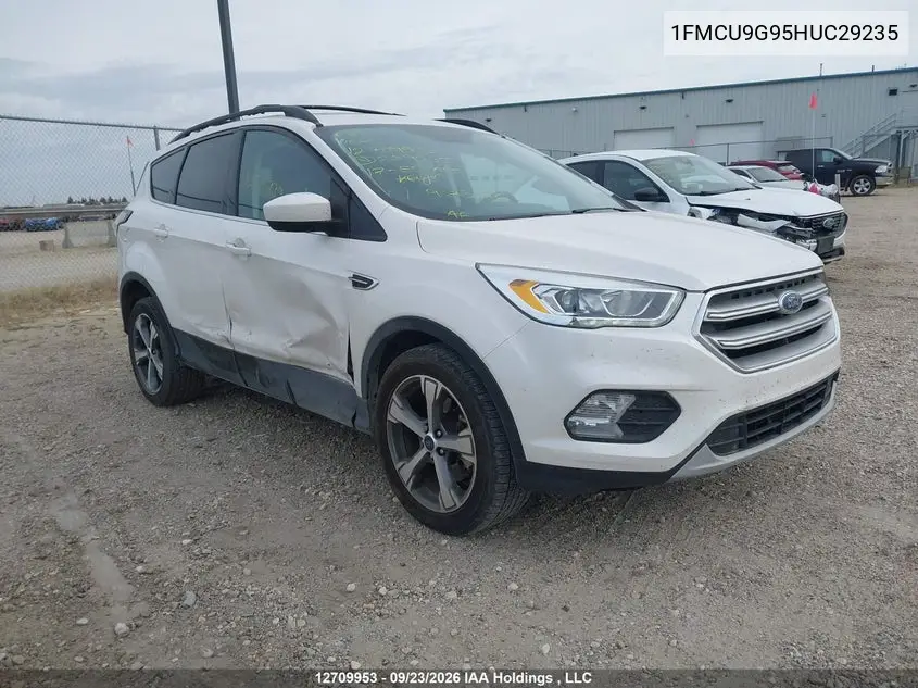 FORD ESCAPE 2017, VIN 1FMCU9G95HUC29235