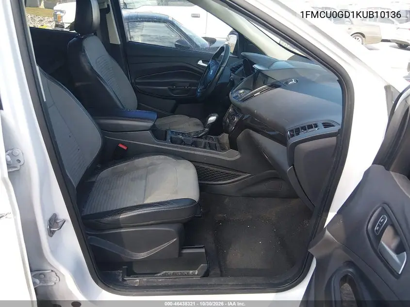 FORD ESCAPE 2019, VIN 1FMCU0GD1KUB10136
