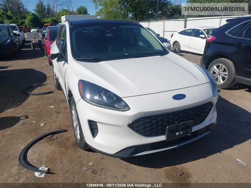FORD ESCAPE 2020, VIN 1FMCU0G69LUB50886