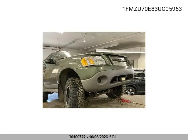 FORD EXPLORER 2003, VIN 1FMZU70E83UC05963