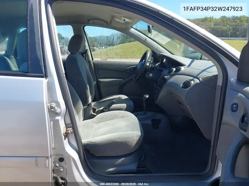 2002 FORD FOCUS VIN 1FAFP34P32W247923 — фото 5