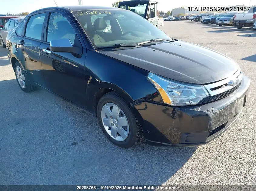 FORD FOCUS 2009, VIN 1FAHP35N29W261957