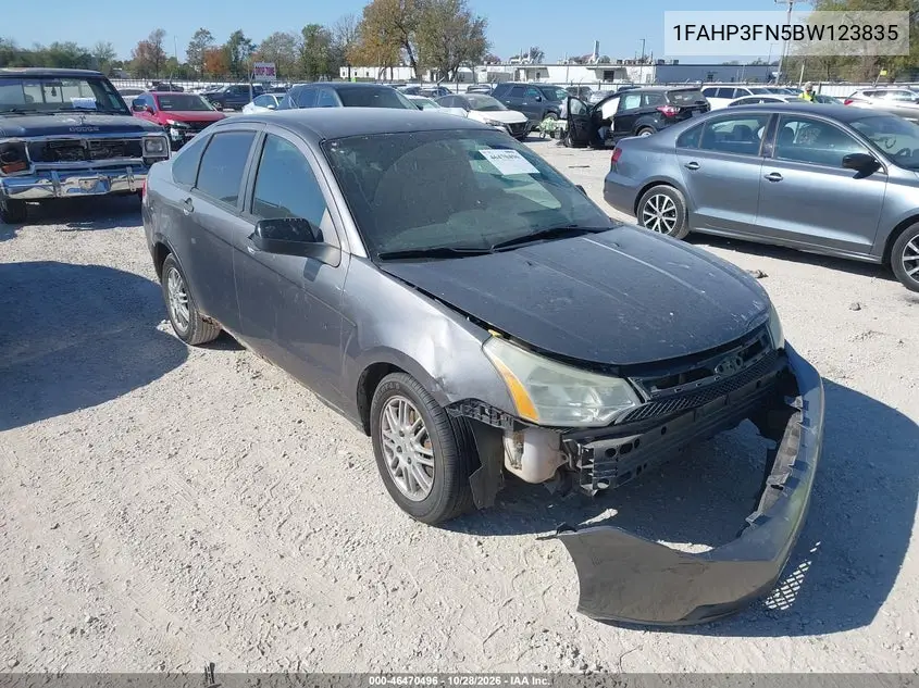 FORD FOCUS 2011, VIN 1FAHP3FN5BW123835