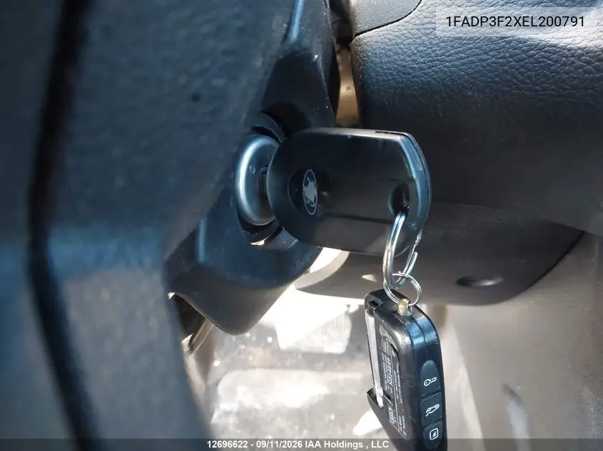 2014 FORD FOCUS VIN 1FADP3F2XEL200791 — фото 10