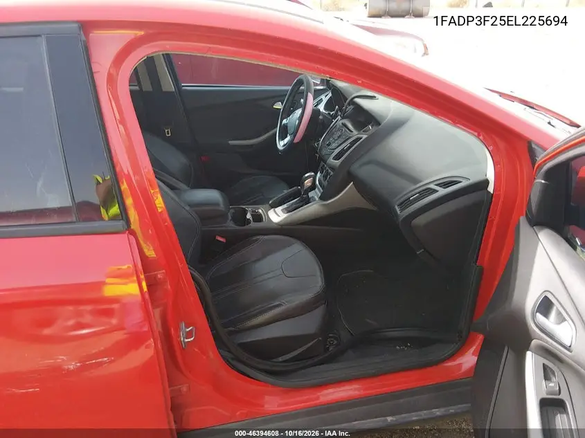 2014 FORD FOCUS VIN 1FADP3F25EL225694 — фото 5