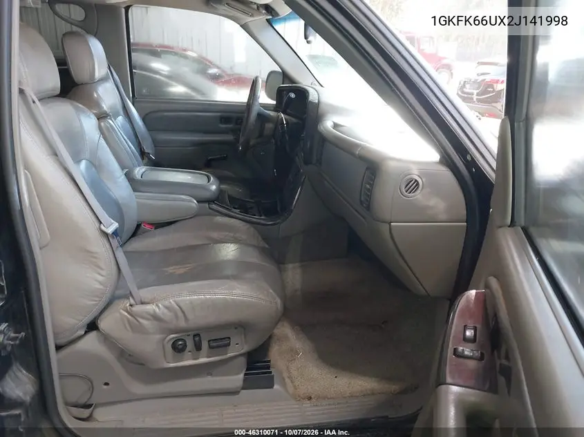2002 GMC YUKON VIN 1GKFK66UX2J141998 — фото 5