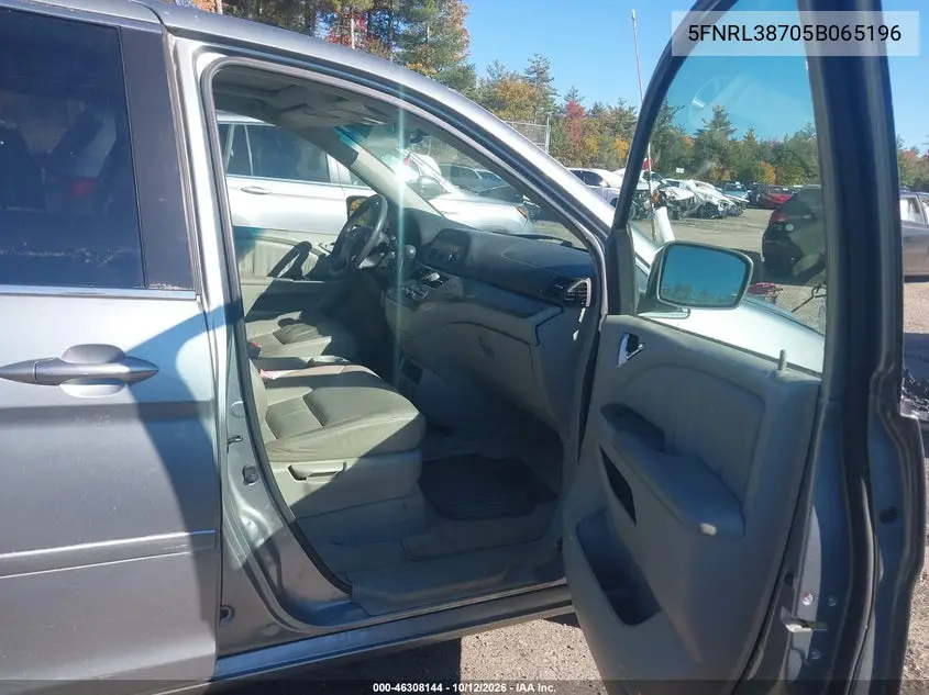 2005 HONDA ODYSSEY VIN 5FNRL38705B065196 — фото 5