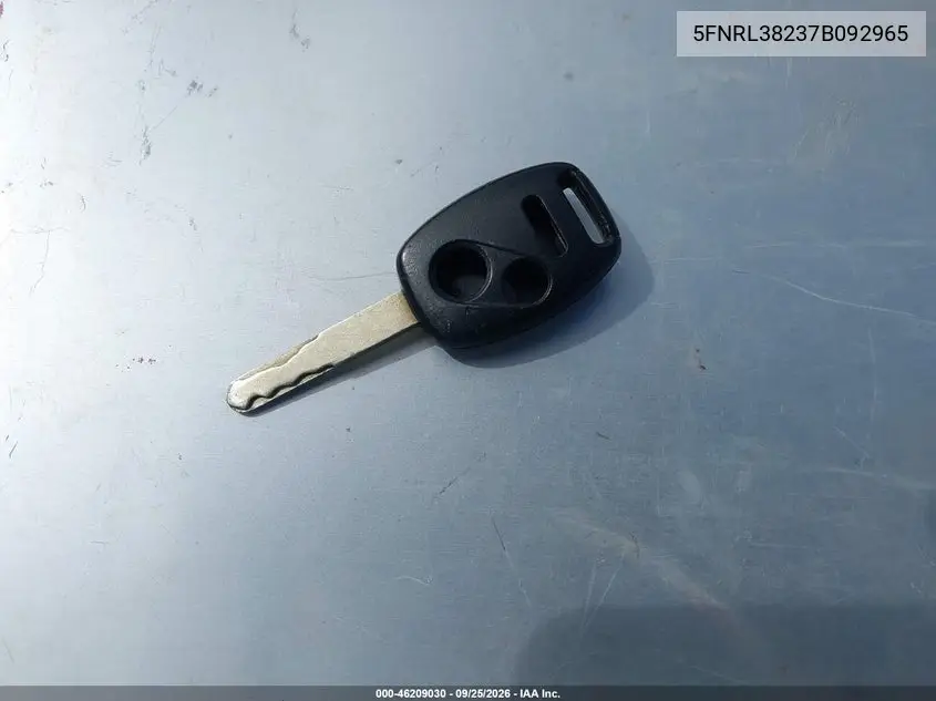 2007 HONDA ODYSSEY VIN 5FNRL38237B092965 — фото 11