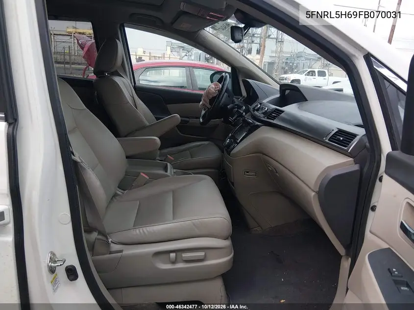 2015 HONDA ODYSSEY VIN 5FNRL5H69FB070031 — фото 5