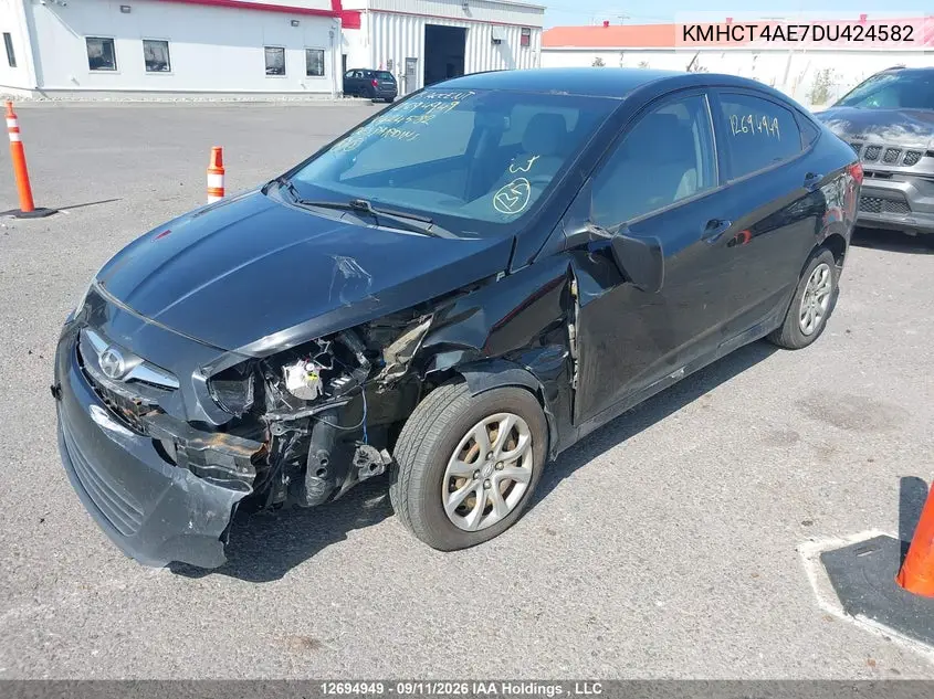2013 HYUNDAI ACCENT VIN KMHCT4AE7DU424582 — фото 2