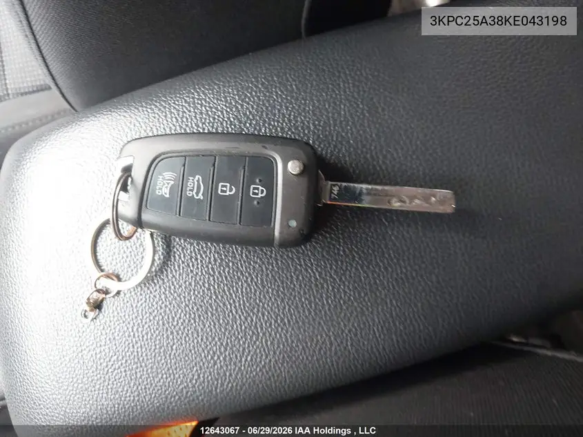2019 HYUNDAI ACCENT VIN 3KPC25A38KE043198 — фото 11