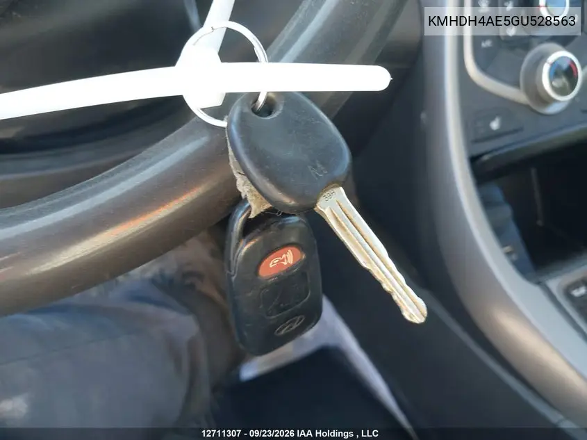 2016 HYUNDAI ELANTRA VIN KMHDH4AE5GU528563 — фото 11