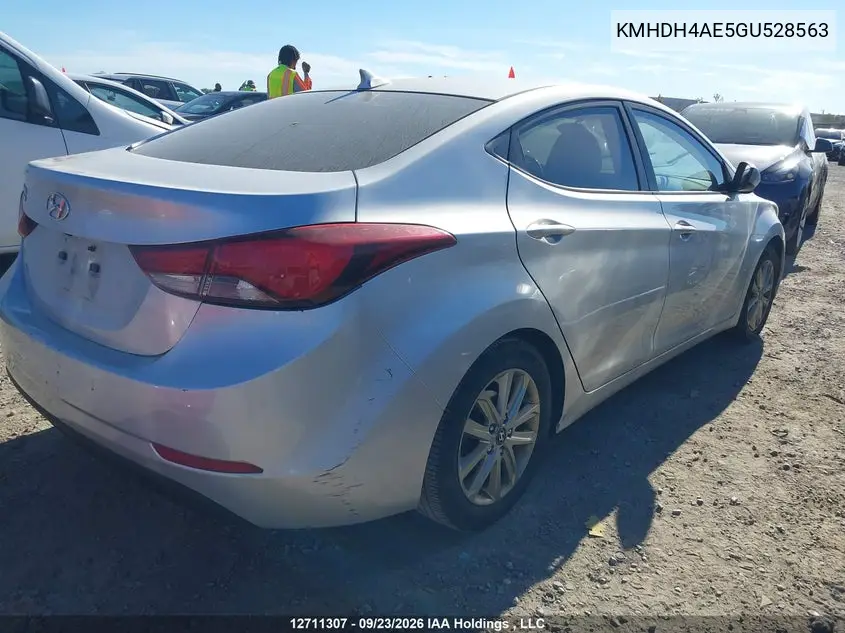 2016 HYUNDAI ELANTRA VIN KMHDH4AE5GU528563 — фото 4