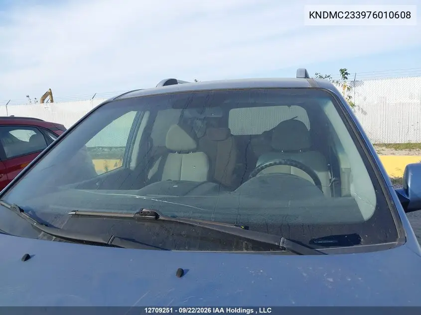 2007 HYUNDAI ENTOURAGE VIN KNDMC233976010608 — фото 17