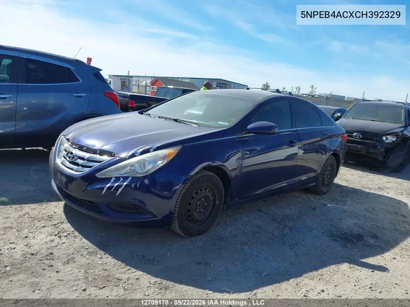 2012 HYUNDAI SONATA VIN 5NPEB4ACXCH392329 — фото 2
