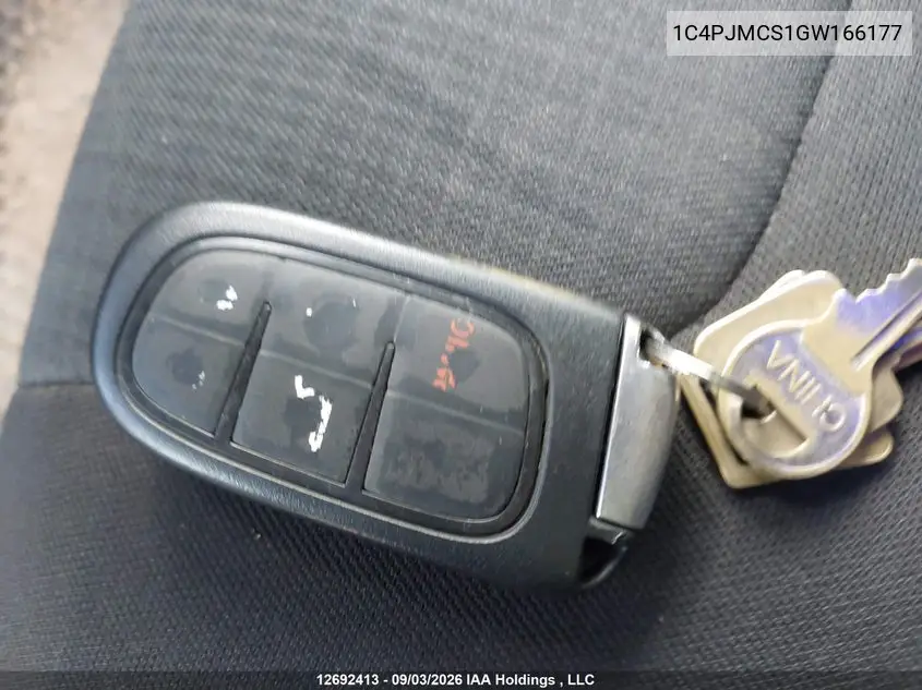 2016 JEEP CHEROKEE VIN 1C4PJMCS1GW166177 — фото 11