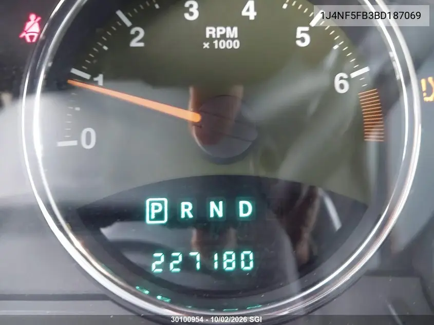 2011 JEEP COMPASS VIN 1J4NF5FB3BD187069 — фото 12