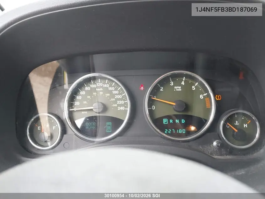 2011 JEEP COMPASS VIN 1J4NF5FB3BD187069 — фото 7