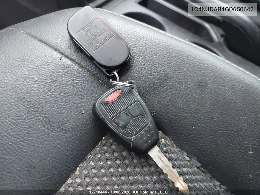 2016 JEEP COMPASS VIN 1C4NJDAB4GD650642 — фото 11