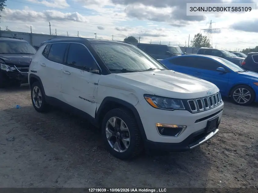 JEEP COMPASS 2019, VIN 3C4NJDCB0KT585109