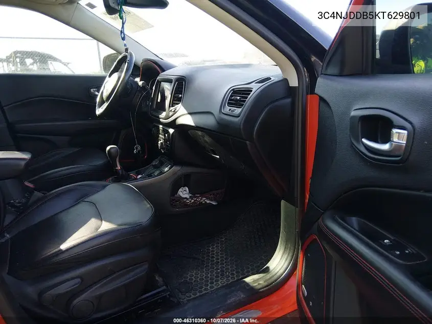 2019 JEEP COMPASS VIN 3C4NJDDB5KT629801 — фото 5