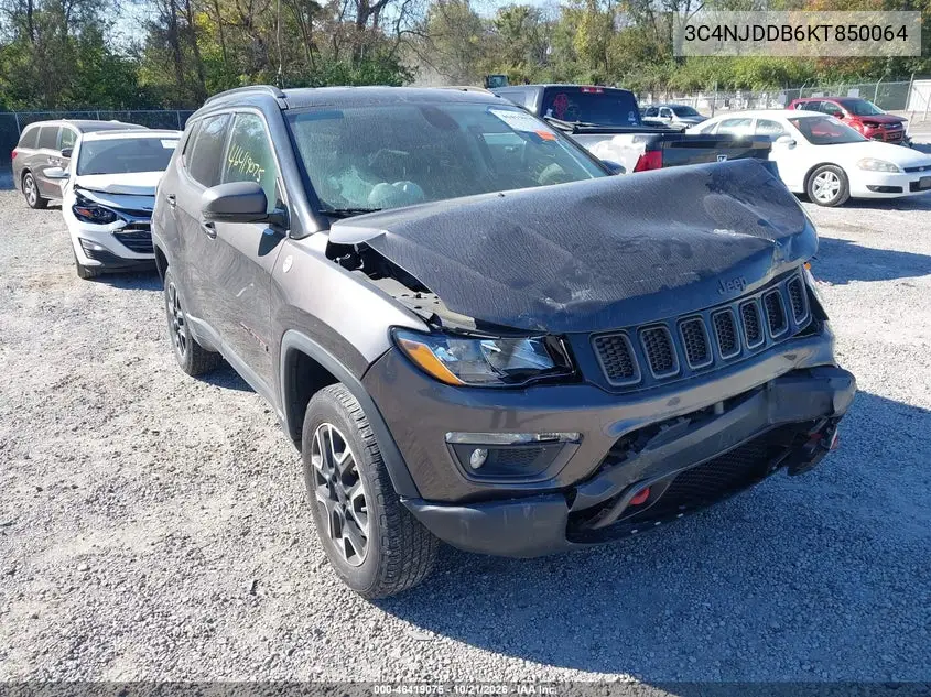 JEEP COMPASS 2019, VIN 3C4NJDDB6KT850064