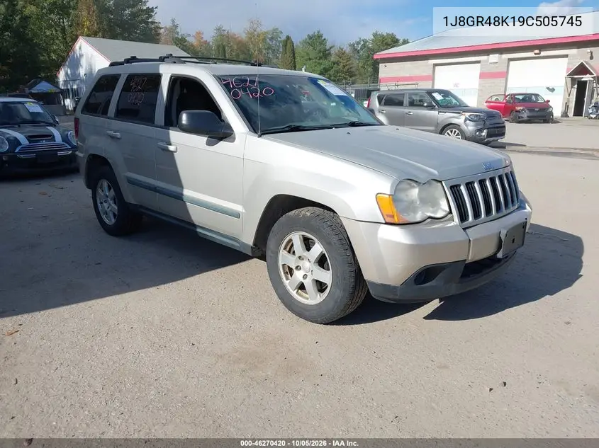 JEEP GRAND CHEROKEE 2009, VIN 1J8GR48K19C505745