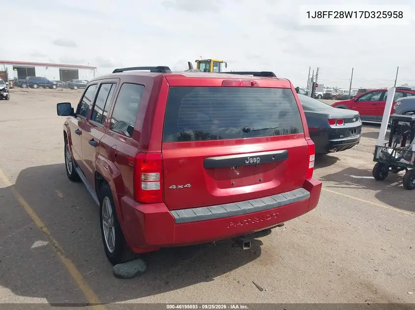 2007 JEEP LIBERTY (PATRIOT) VIN 1J8FF28W17D325958 — фото 3