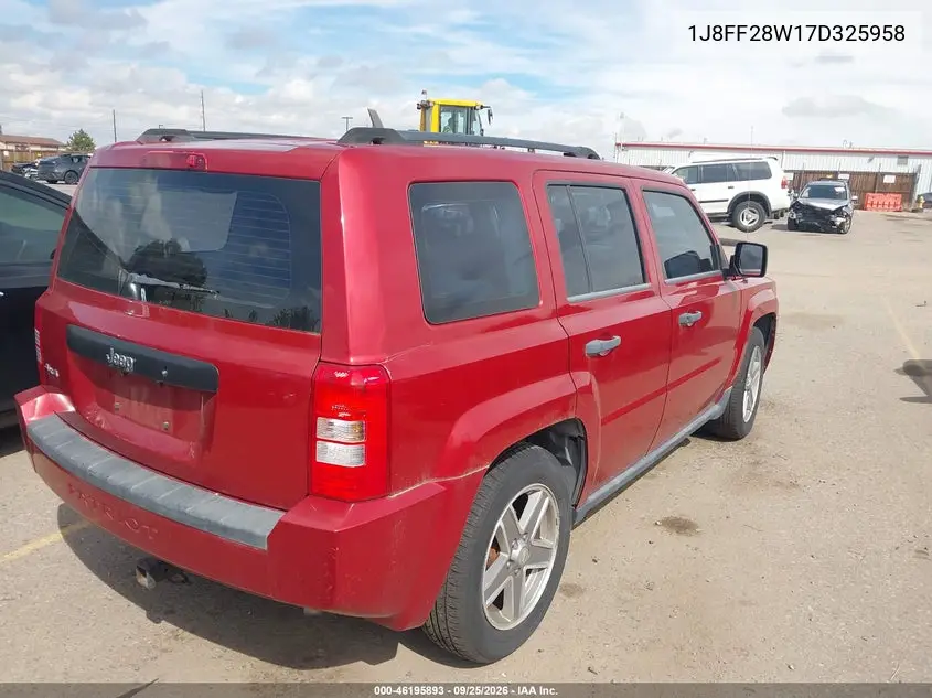 2007 JEEP LIBERTY (PATRIOT) VIN 1J8FF28W17D325958 — фото 4
