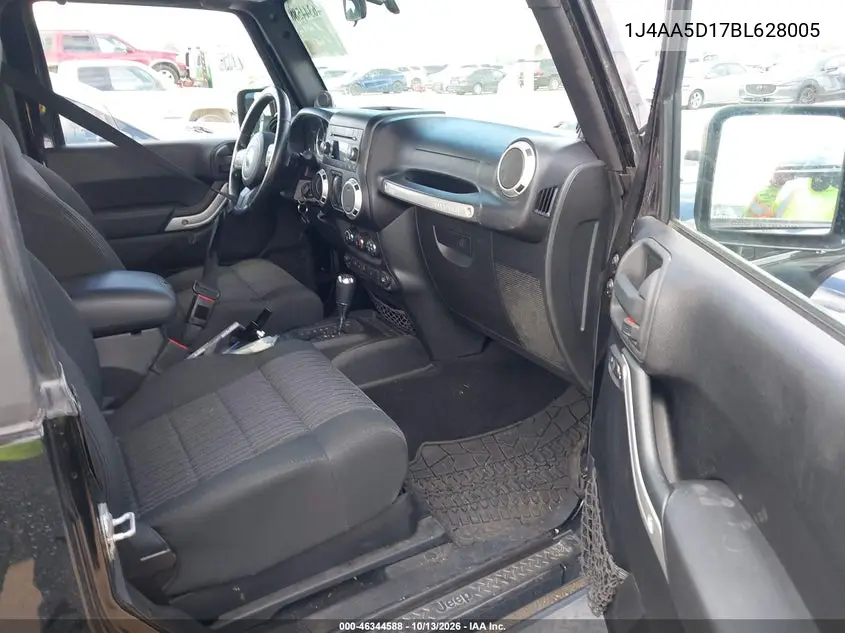 2011 JEEP WRANGLER VIN 1J4AA5D17BL628005 — фото 5