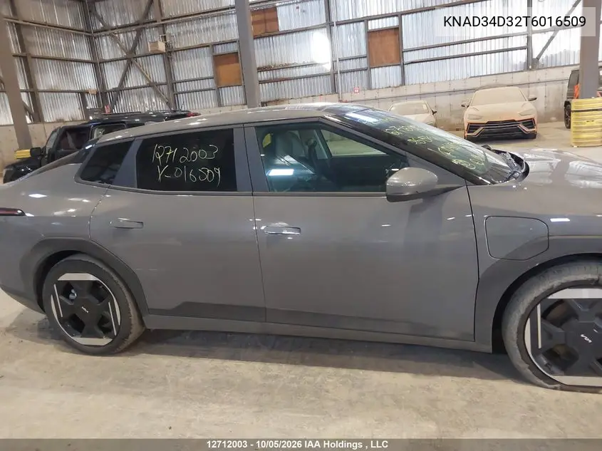 2026 KIA EV4 VIN KNAD34D32T6016509 — фото 14