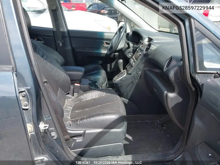 2009 KIA RONDO VIN KNAFG528597229944 — фото 5