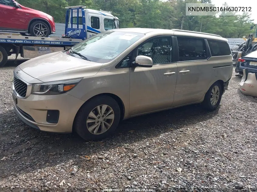 2017 KIA SEDONA VIN KNDMB5C16H6307212 — фото 2