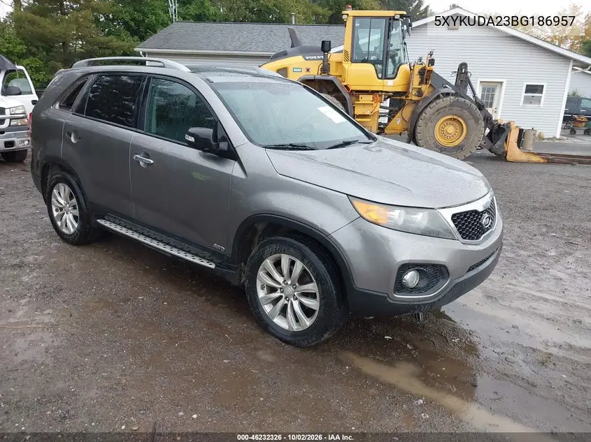 KIA SORENTO 2011, VIN 5XYKUDA23BG186957