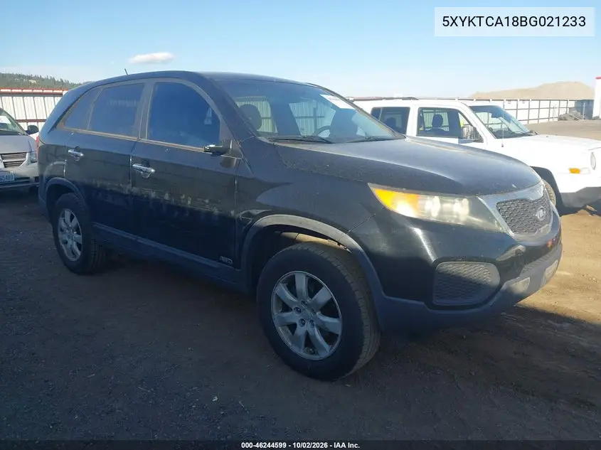 KIA SORENTO 2011, VIN 5XYKTCA18BG021233