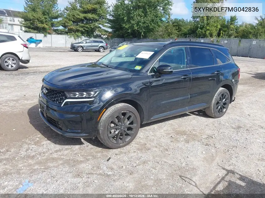 2021 KIA SORENTO VIN 5XYRKDLF7MG042836 — фото 2