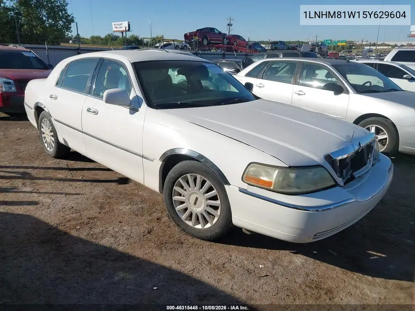 LINCOLN TOWN CAR 2005, VIN 1LNHM81W15Y629604