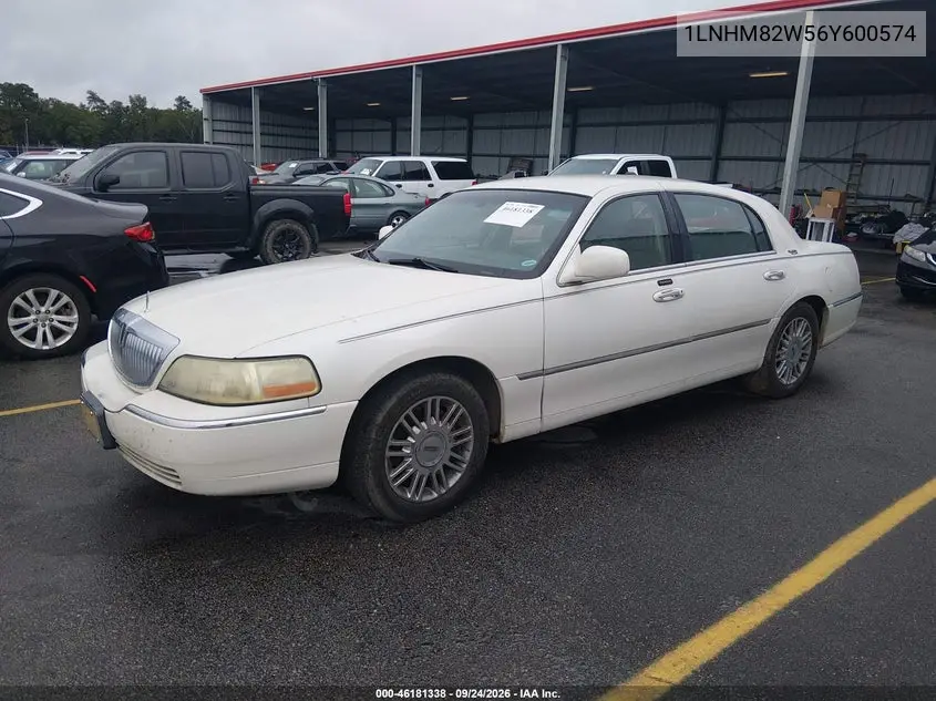 2006 LINCOLN TOWN CAR VIN 1LNHM82W56Y600574 — фото 2