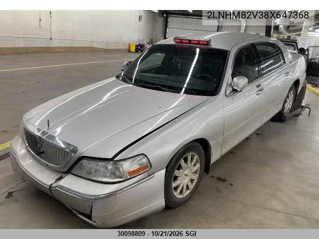 2008 LINCOLN TOWN CAR VIN 2LNHM82V38X647368 — фото 5