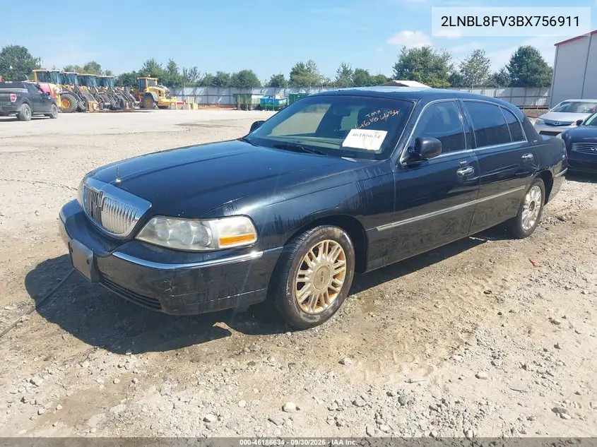 2011 LINCOLN TOWN CAR VIN 2LNBL8FV3BX756911 — фото 2