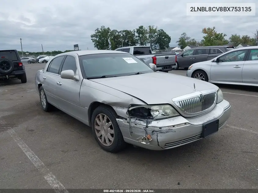 LINCOLN TOWN CAR 2011, VIN 2LNBL8CV8BX753135