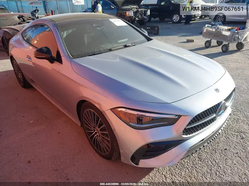 MERCEDES CLE-KLASSE 2025, VIN W1KMJ4HB9SF067651